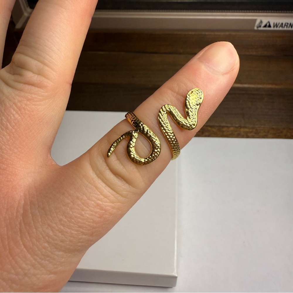 Gold Snake Ring - Picture 1 of 3